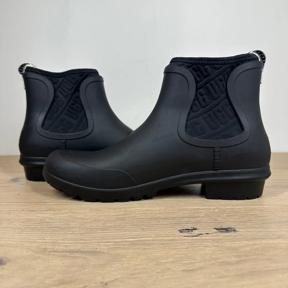 UGG Droplet Chelsea Rain Boots Mens 11 Black Waterproof Rubber Ankle Pull On